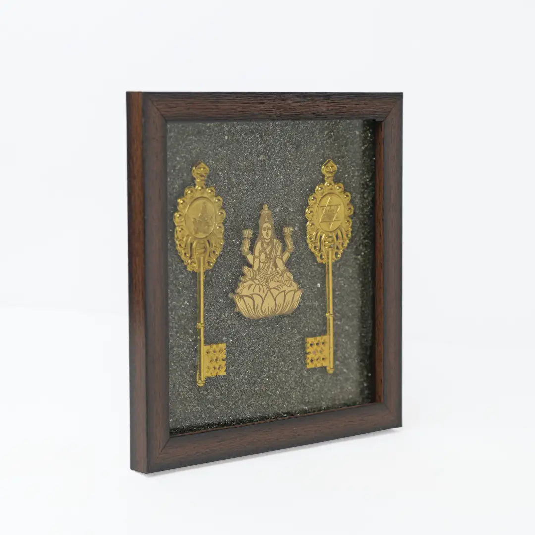 Pyrite Lakshmi with Kuber Key